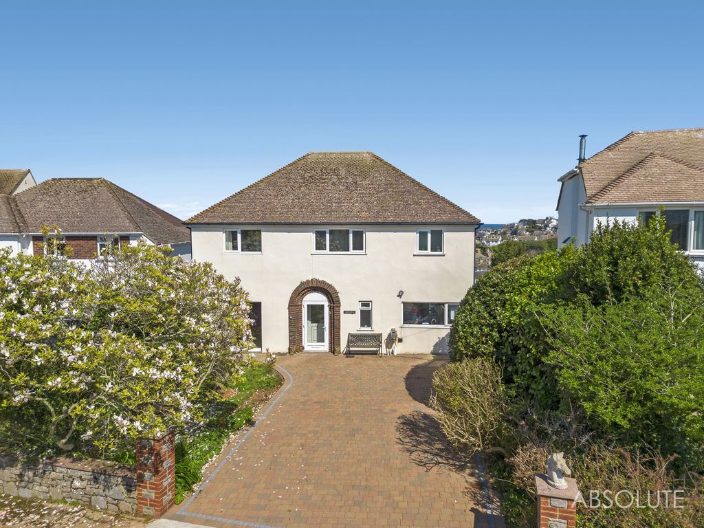 Property photo 1 of 35
