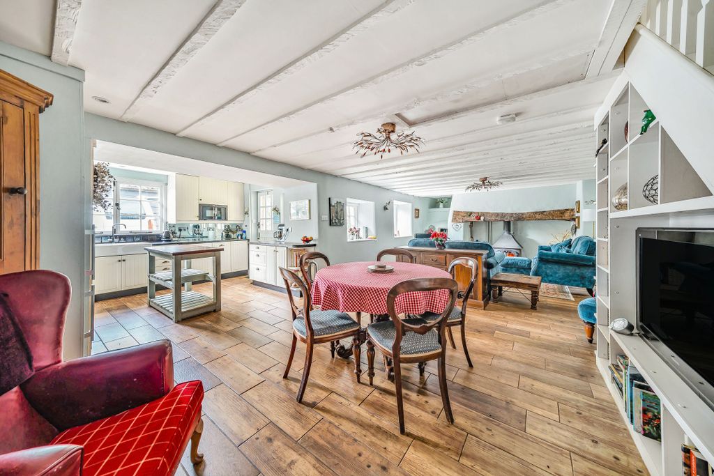 Property photo 2 of 15 Open Plan
