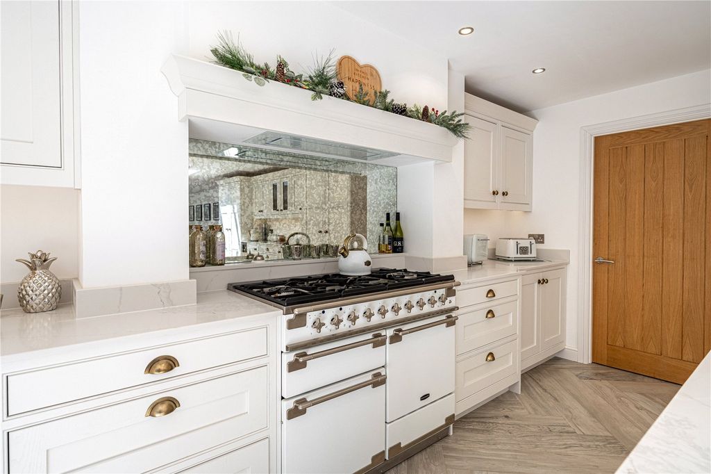 Additional image 7 of 4 bed detached house for saleCarnoustie, Tamworth, Staffordshire B77