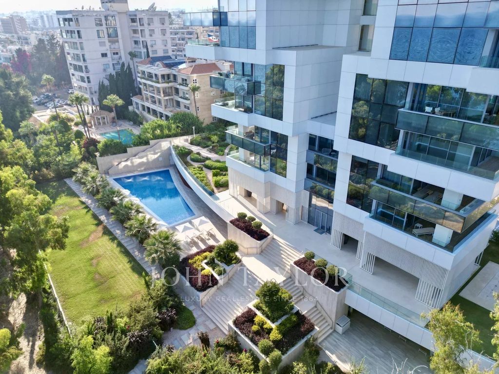 Property photo 1 of 59