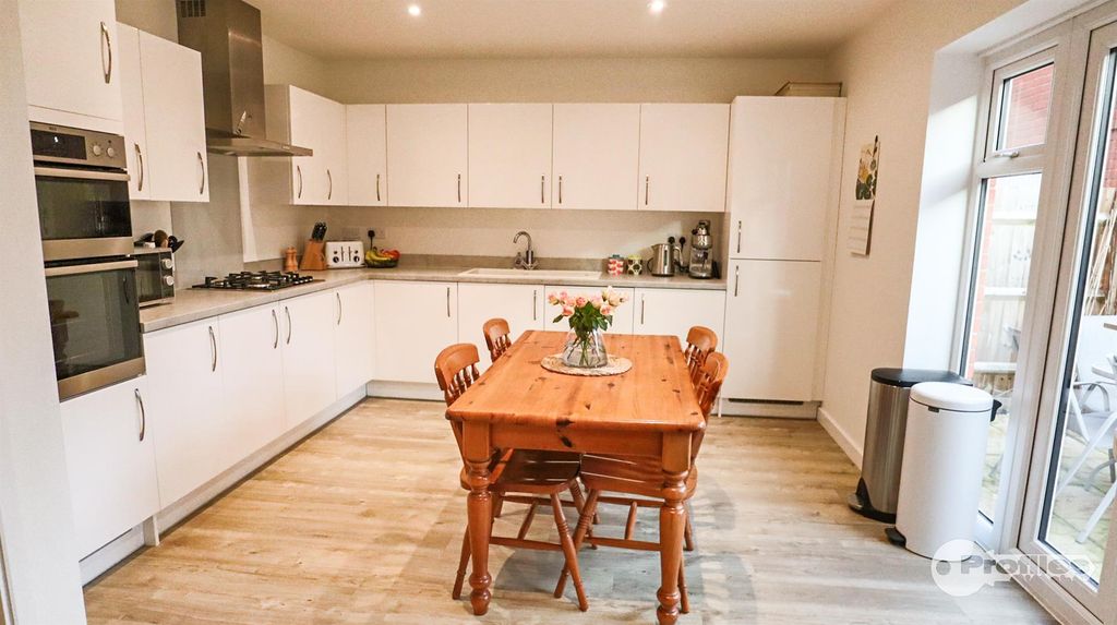 Property photo 2 of 25 Img_8817.Jpg