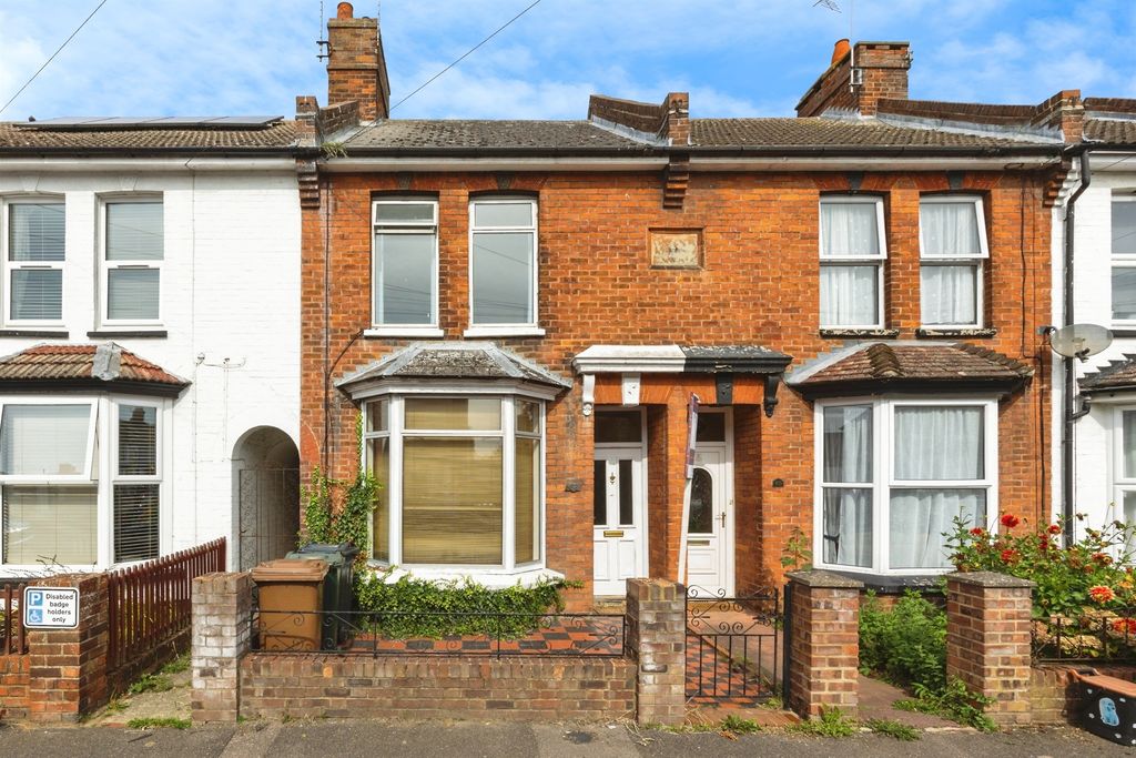 Property photo 1 of 17