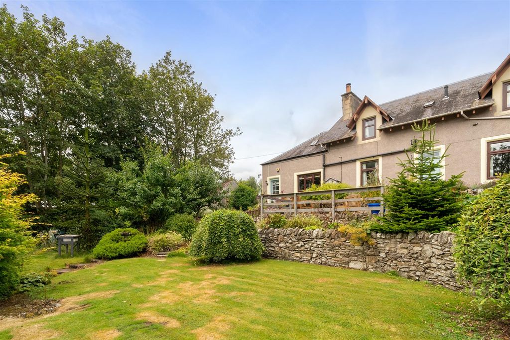 Property photo 2 of 23 Crawknowe-21.Jpg