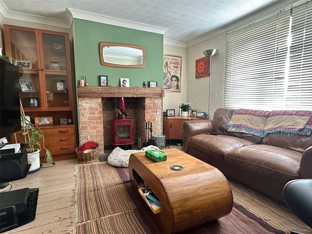 Property photo 3 of 23 Picture No. 05