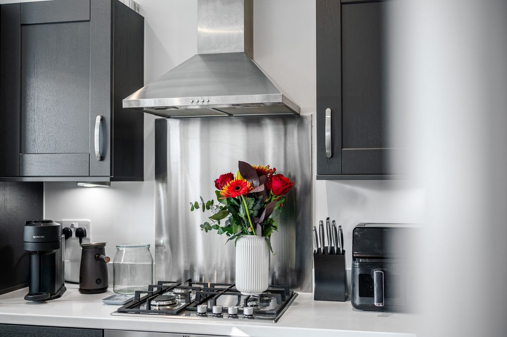 Property photo 3 of 23