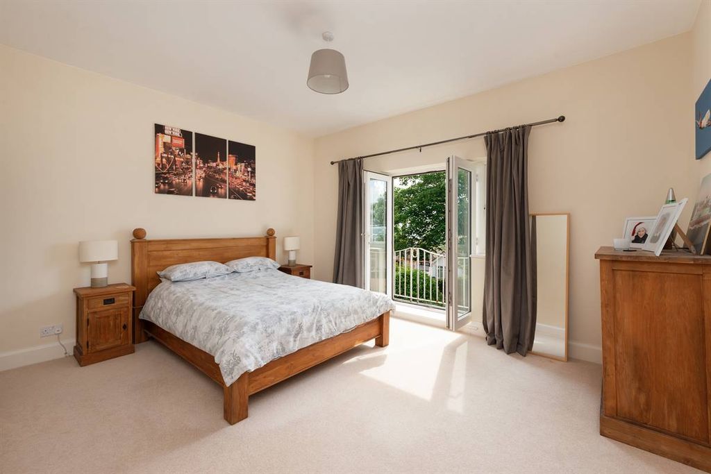 Additional image 15 of 7 bed detached house for saleWinterstoke Crescent, Ramsgate CT11