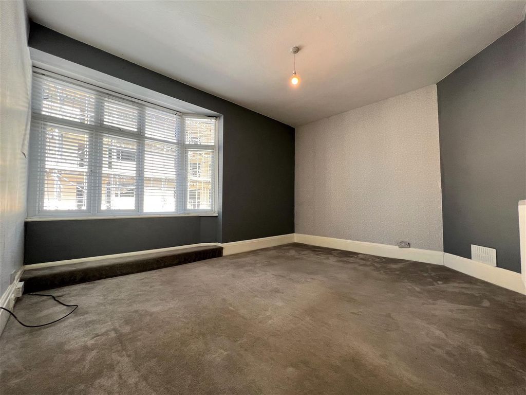 Property photo 2 of 6 Living Room.Jpg