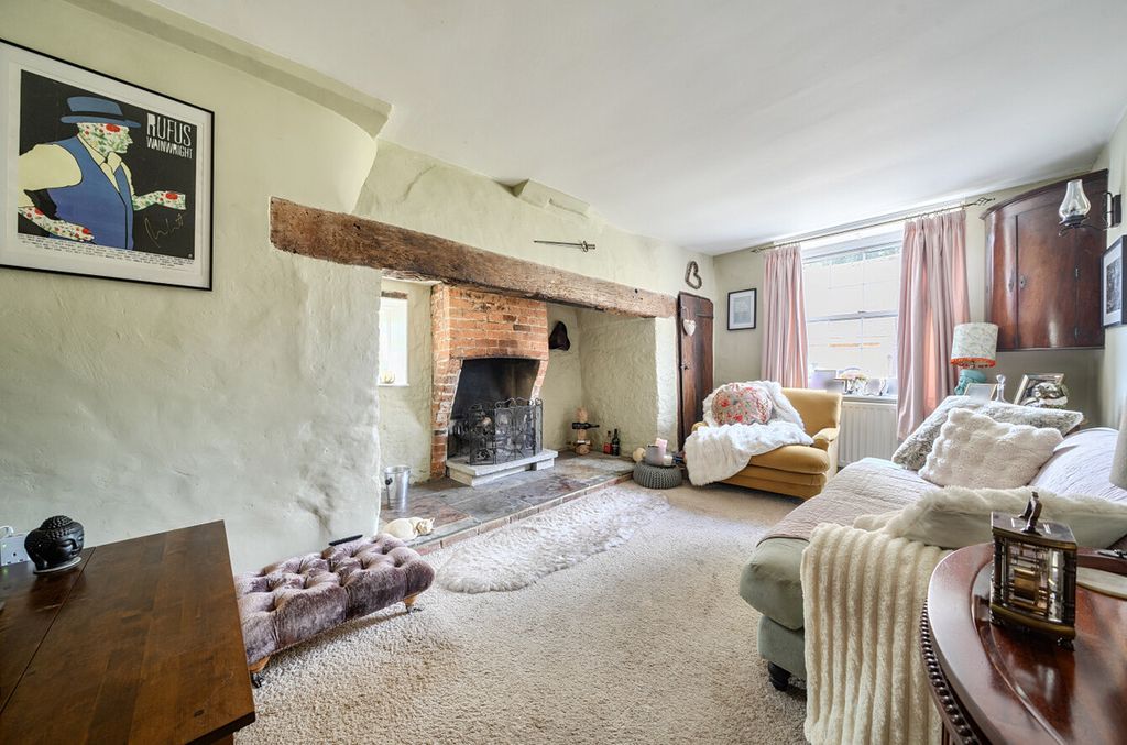 Property photo 2 of 19