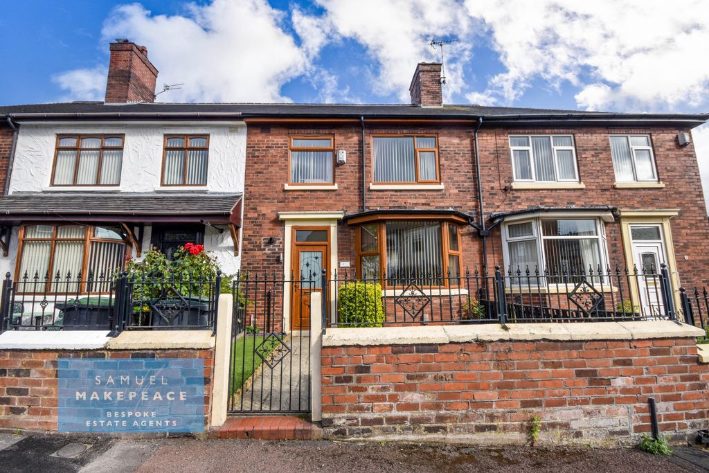 Property photo 1 of 22 Three Bedroom Town House With Upmost Curb Appeal And Garage