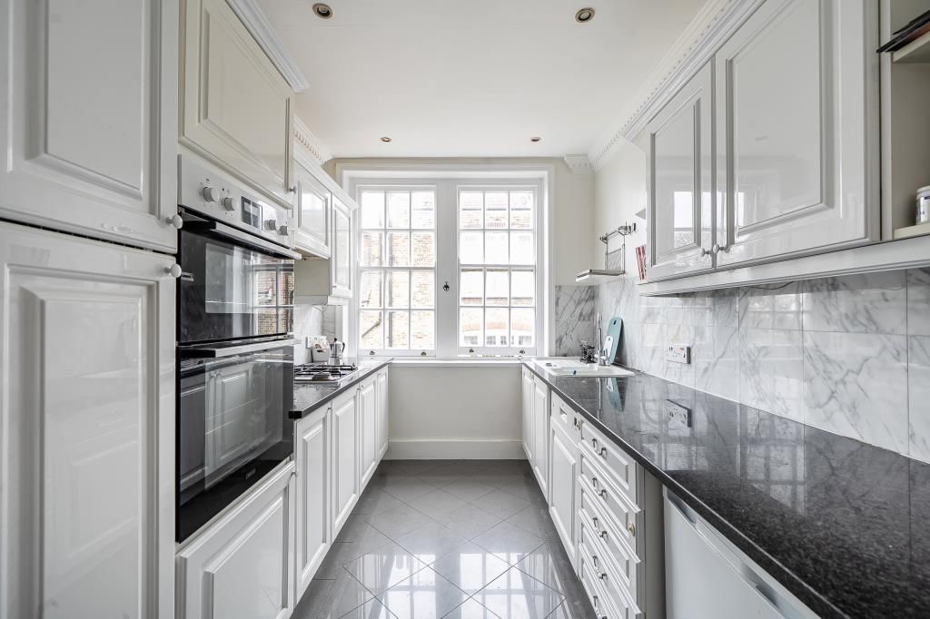 Property photo 2 of 16 Kitchen