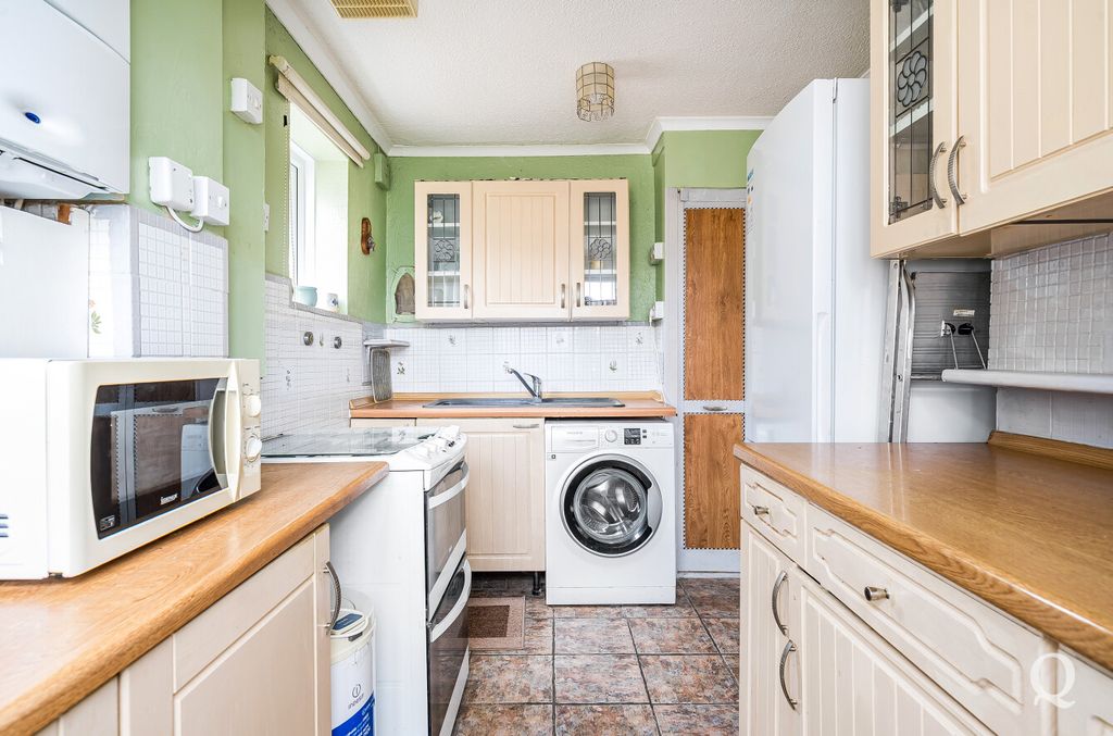 Property photo 3 of 20 8d1F59E3-Bd0B-49E...