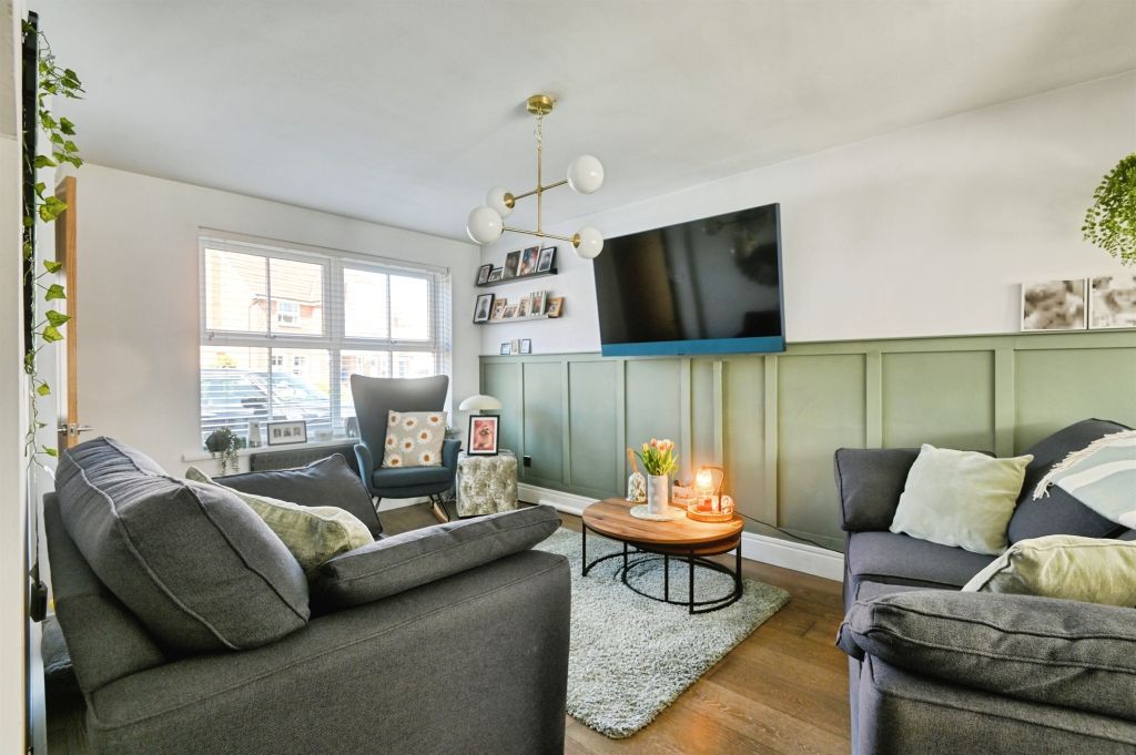 Property photo 3 of 19