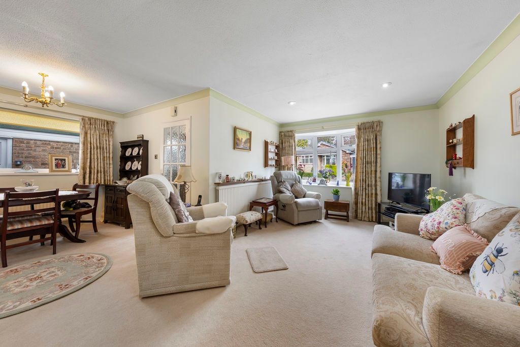 Property photo 3 of 26 Lounge Diner