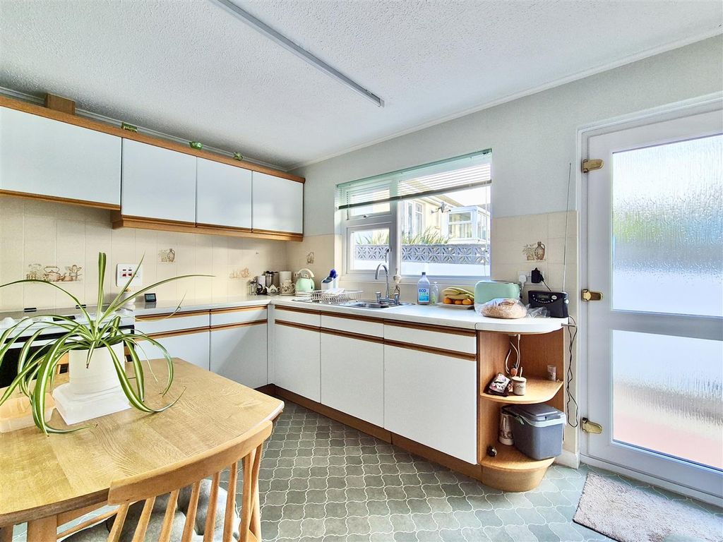 Property photo 3 of 16 20251024_112822.Jpg