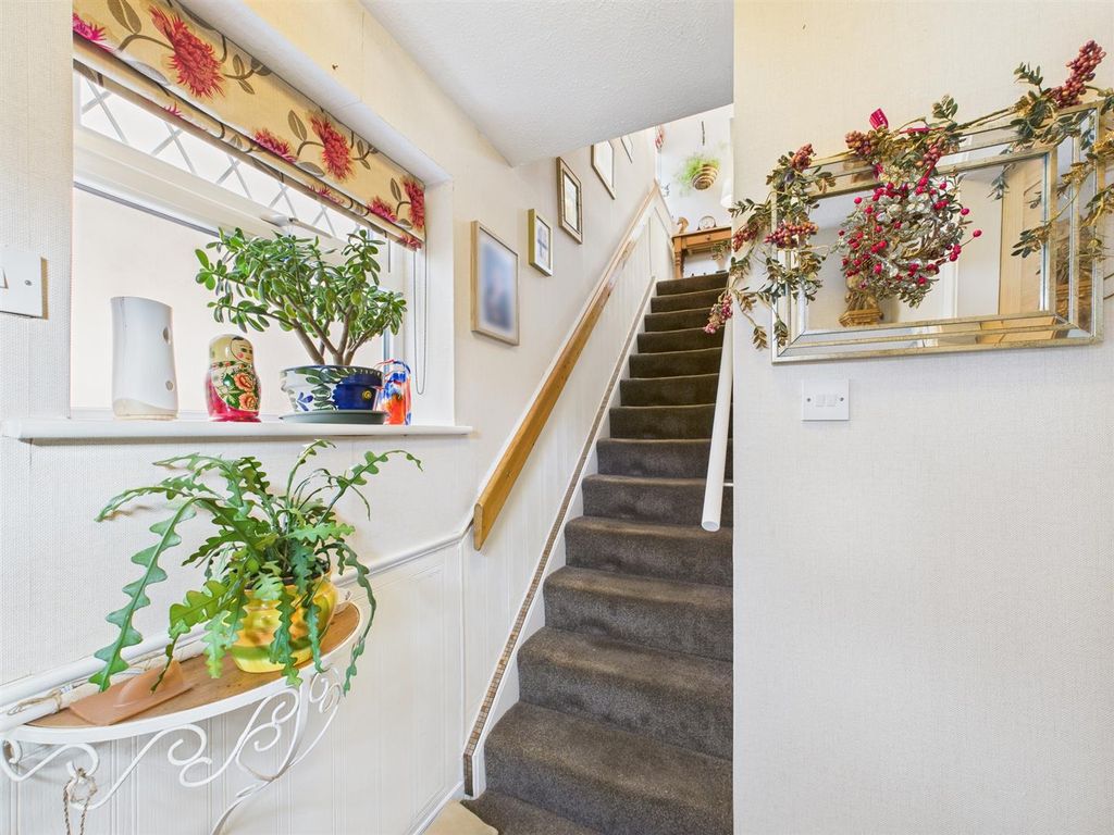 Property photo 2 of 38 Cam03604G0-Pr0186-Still025.Jpg