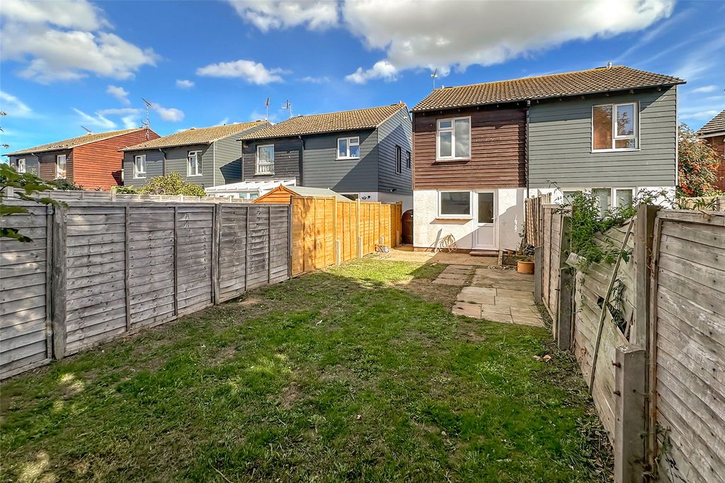 Property photo 2 of 12 Picture No. 15