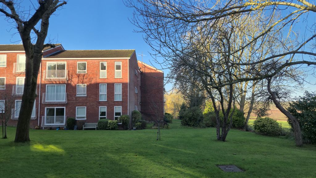 Property photo 1 of 16