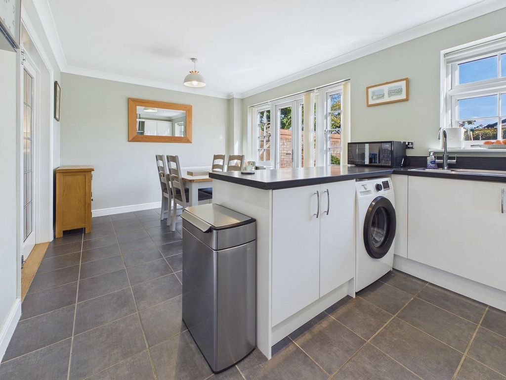 Property photo 3 of 23
