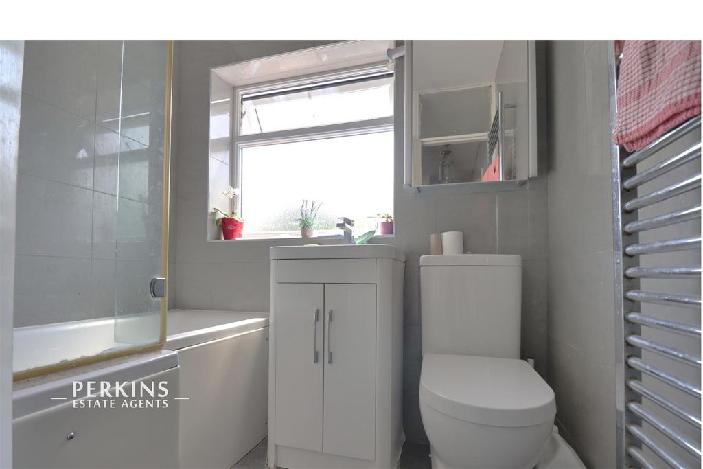 Property photo 3 of 3 Bathroom.Jpg