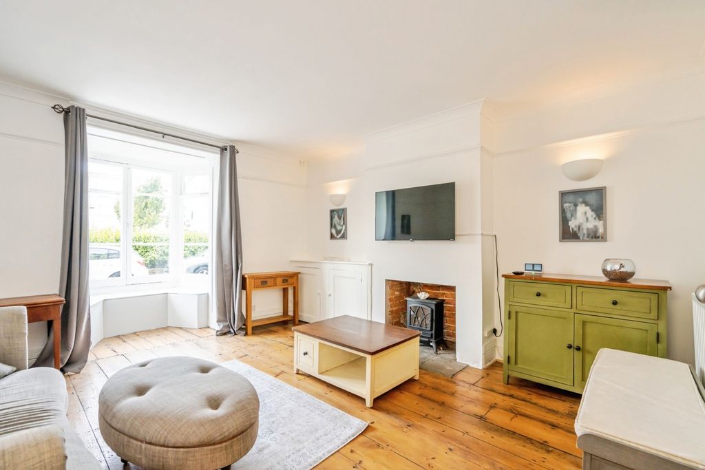Property photo 2 of 12 Pbox-Img.Jpg