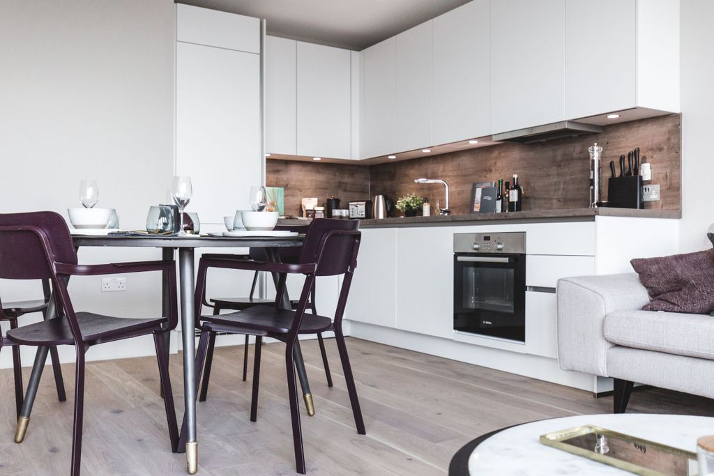 Property photo 3 of 12 Kitchen