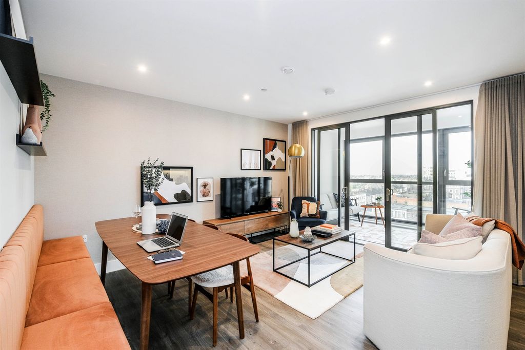 Property photo 2 of 13