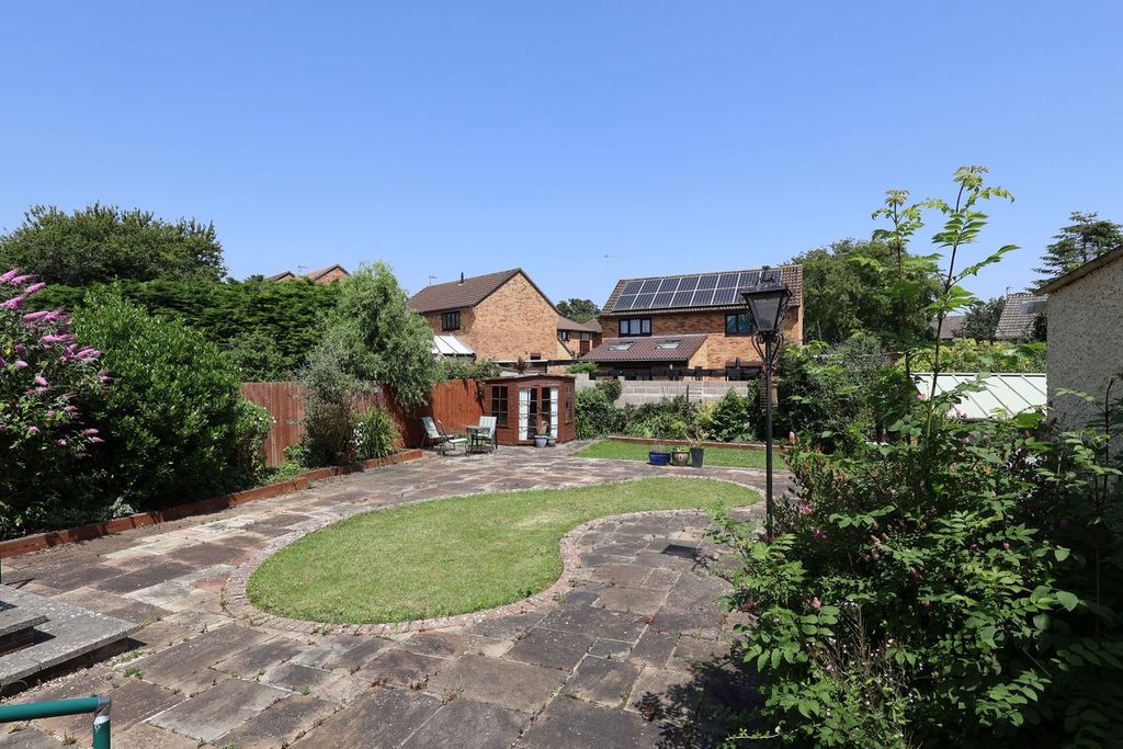 Property photo 2 of 16