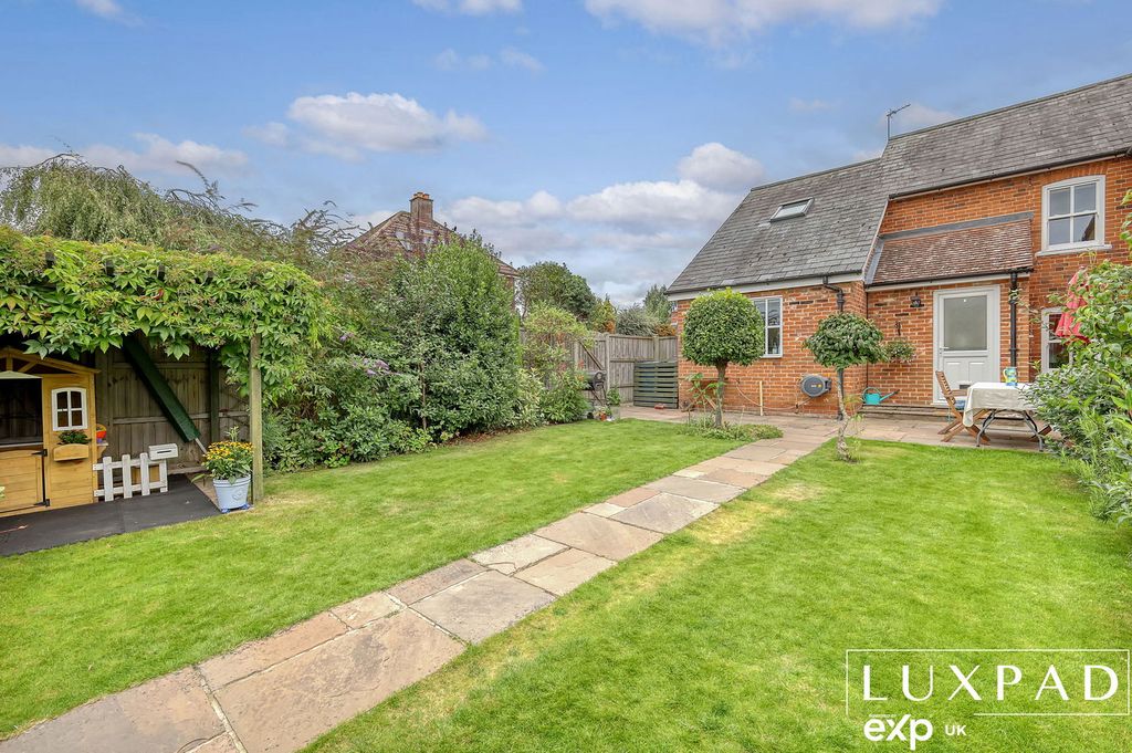 Property photo 2 of 26