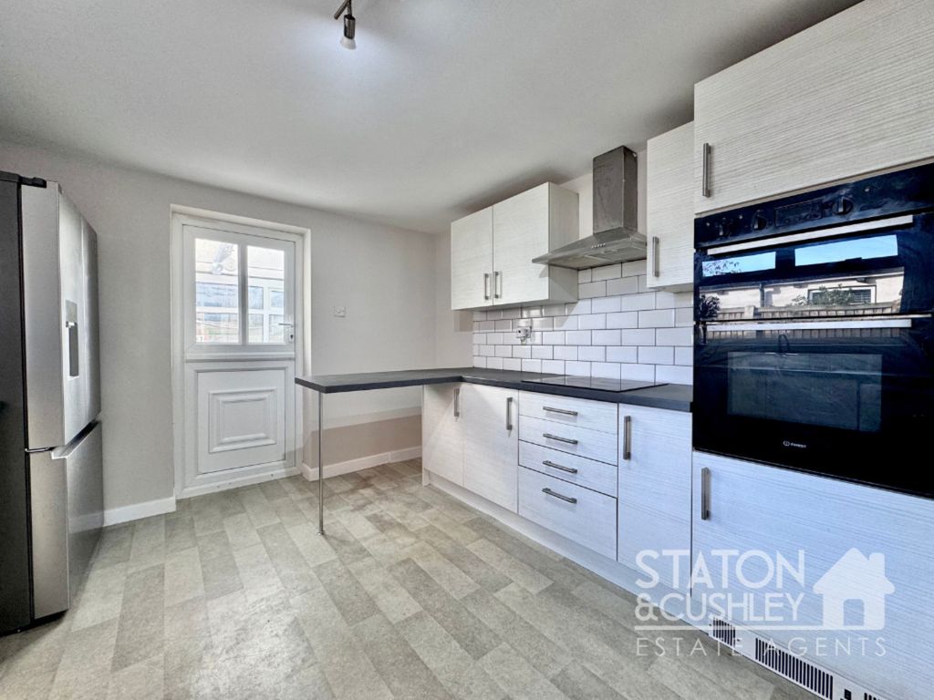 Property photo 3 of 26