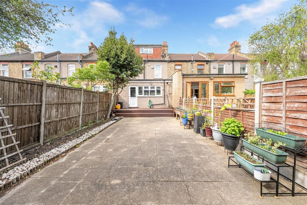 Property photo 3 of 28 26.Jpg