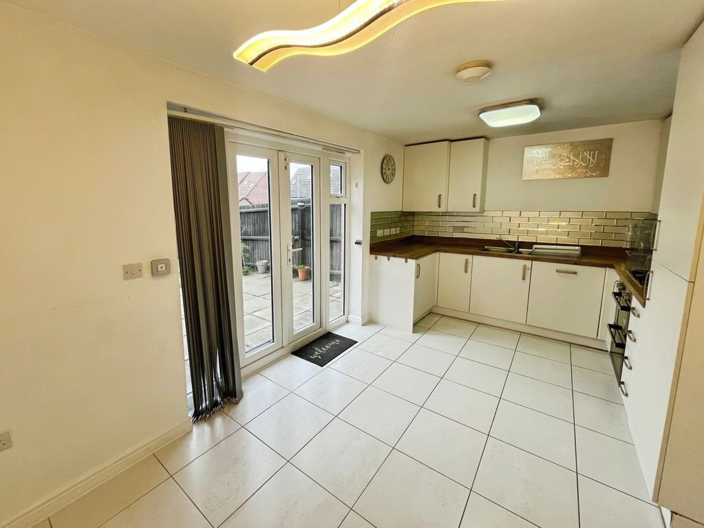 Property photo 3 of 14 Kitchen/Diner