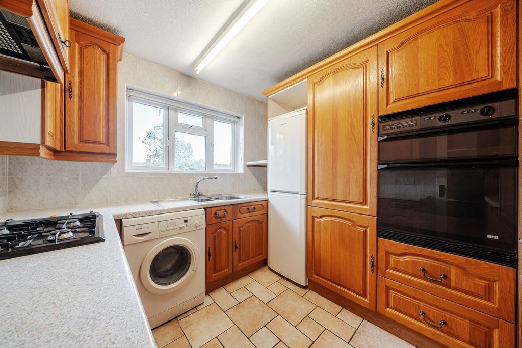 Property photo 3 of 10 1447979-14-69E793...