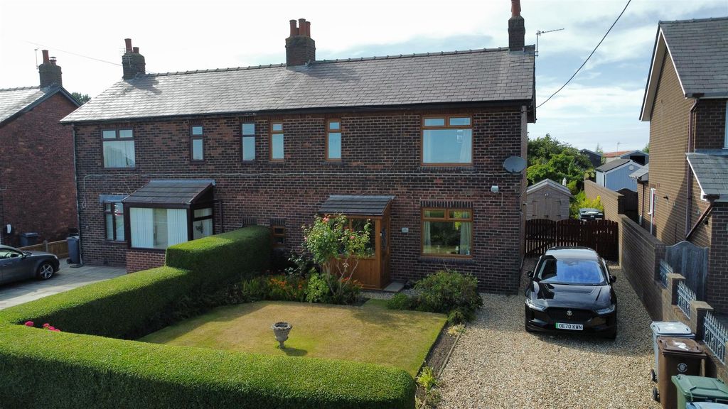 Property photo 1 of 28 Liverpool Road For Sale