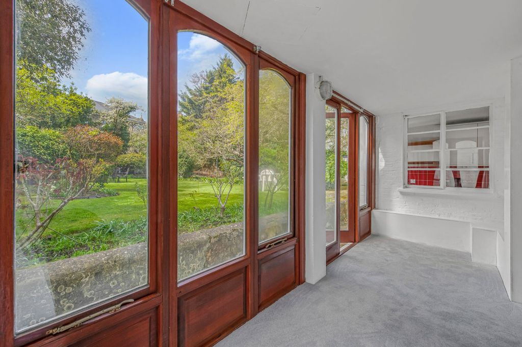 Property photo 3 of 7