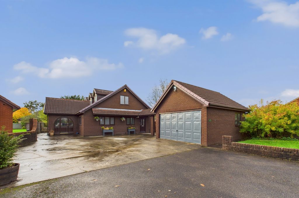 Property photo 1 of 24