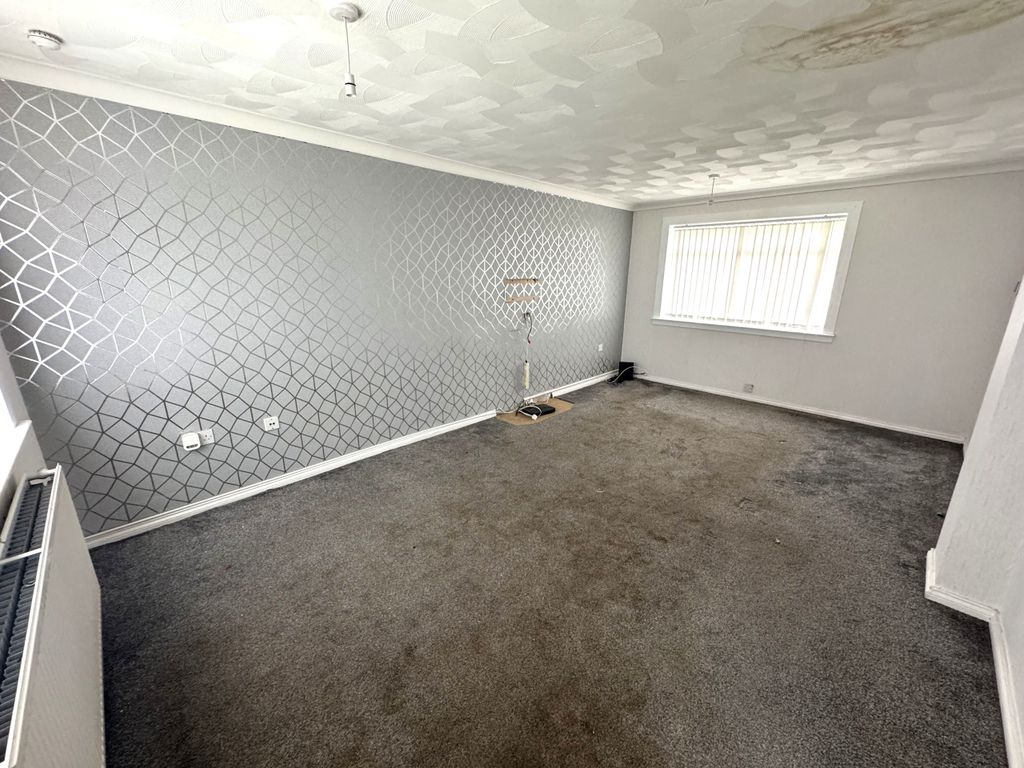 Property photo 3 of 10 3.Jpeg