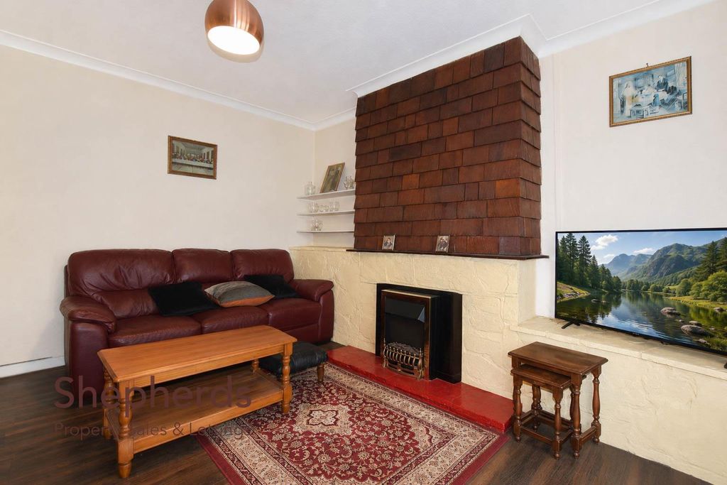 Property photo 3 of 13 B4A52E71-c333-4F43-9662-Dfc5Feffa91E.Jpg