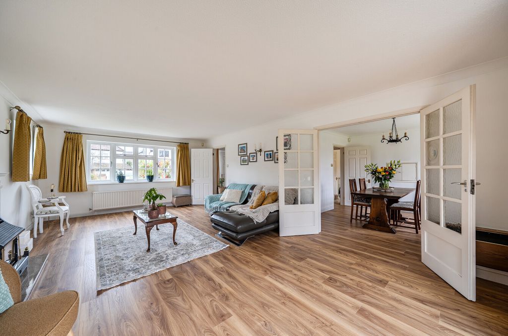 Property photo 3 of 23 1397854-11-6978B3...