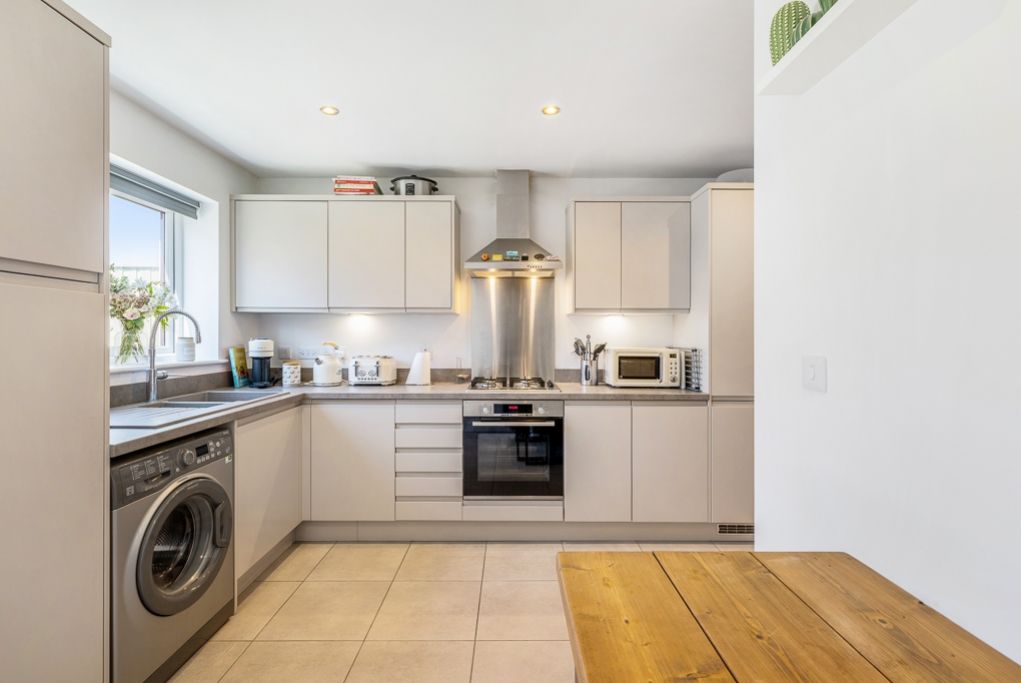 Property photo 3 of 23 16 Old Iron Way (Fishtoft)-17