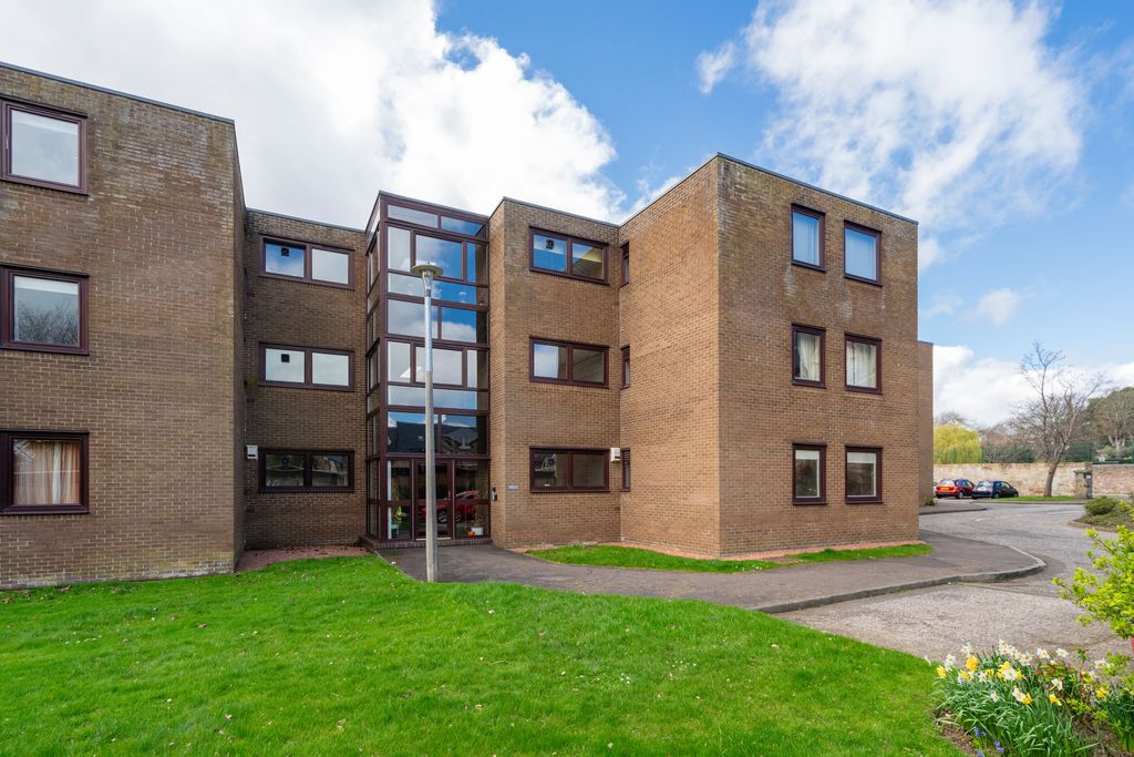 Property photo 1 of 40 Primary Property Image