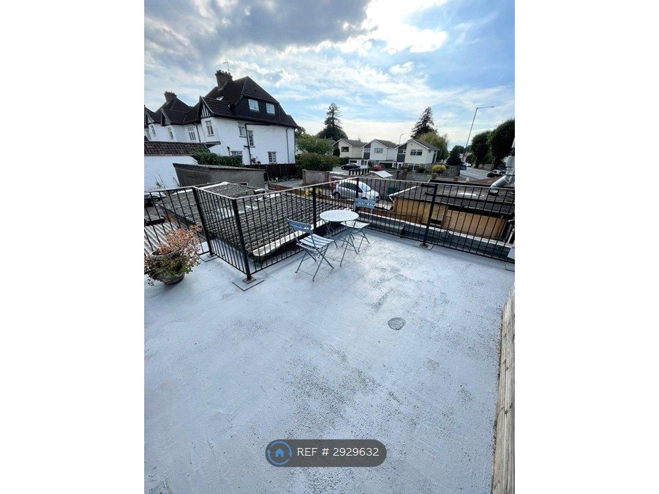 Property photo 3 of 27