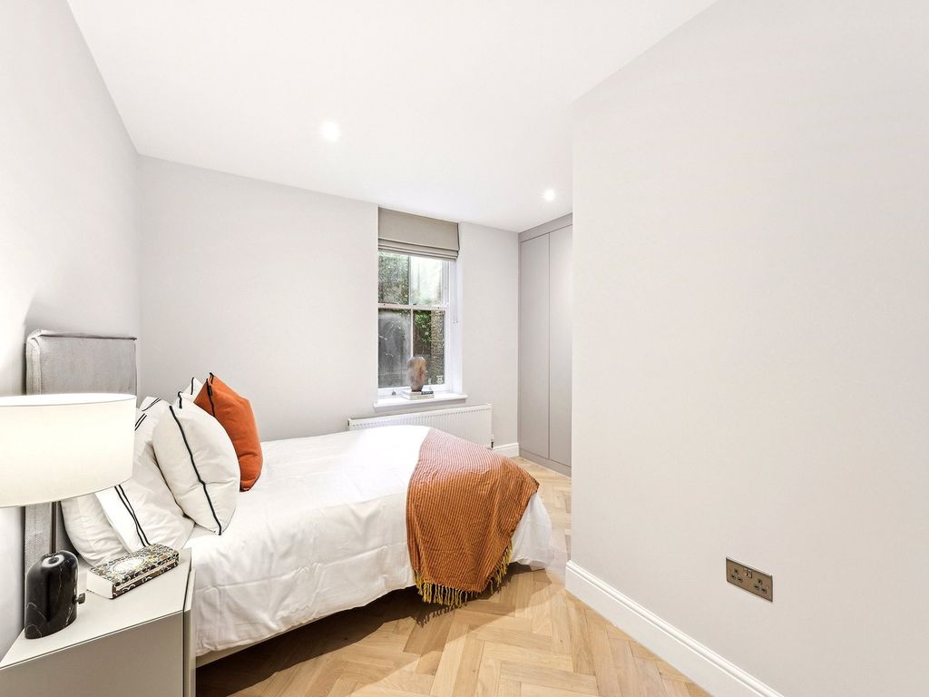 Property photo 2 of 14 Picture No. 11