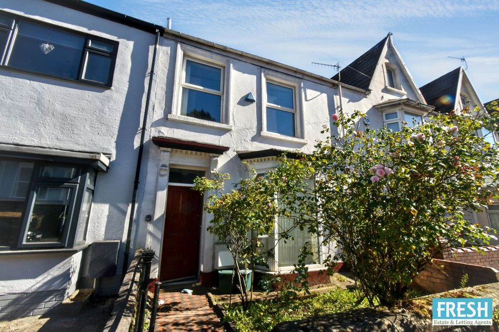 Property photo 1 of 21