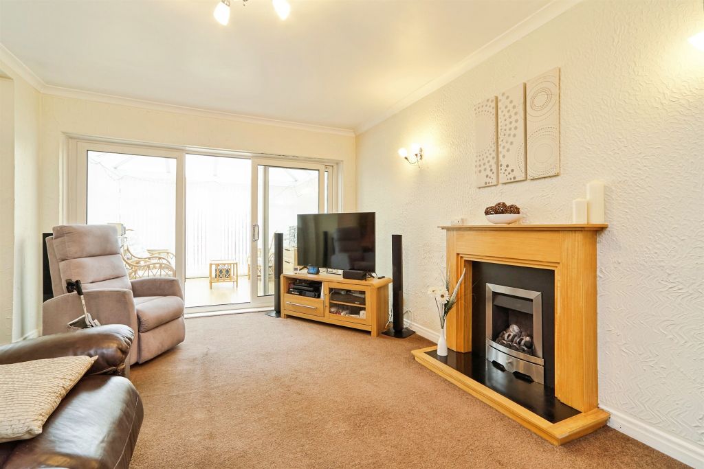 Property photo 3 of 19