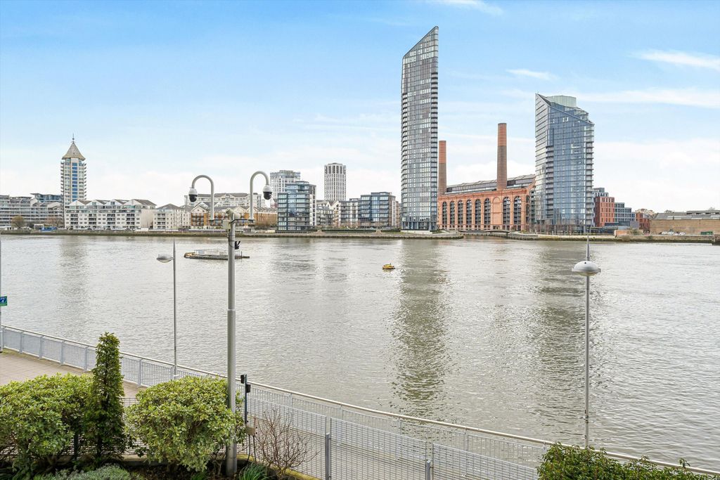 Property photo 2 of 22 Image