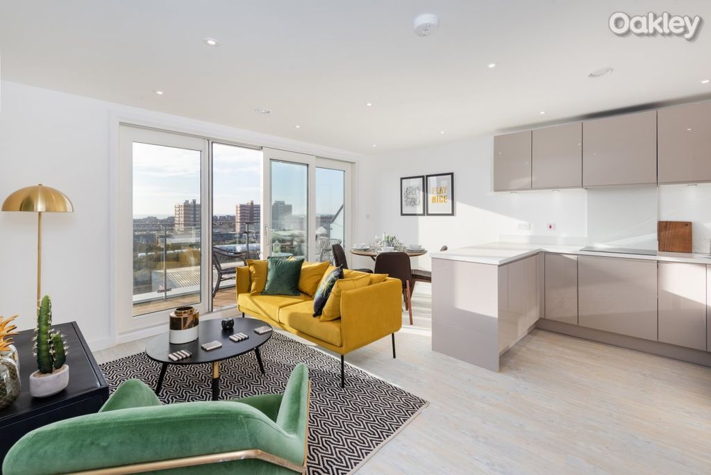 Property photo 2 of 11