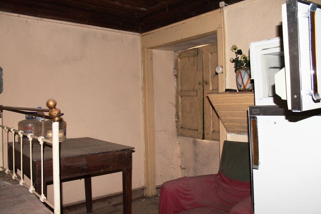 Property photo 3 of 28
