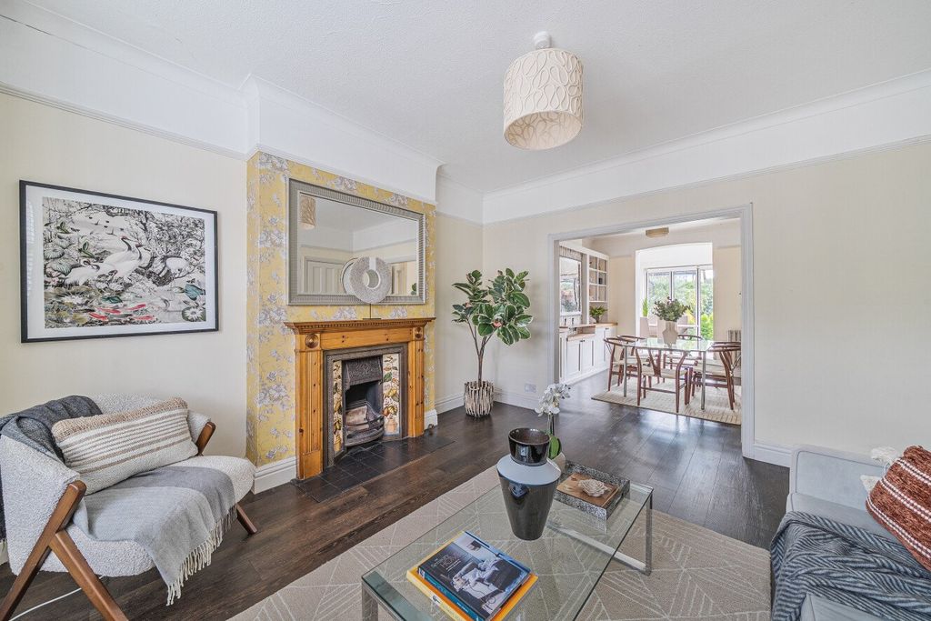 Property photo 3 of 19 Picture No. 11