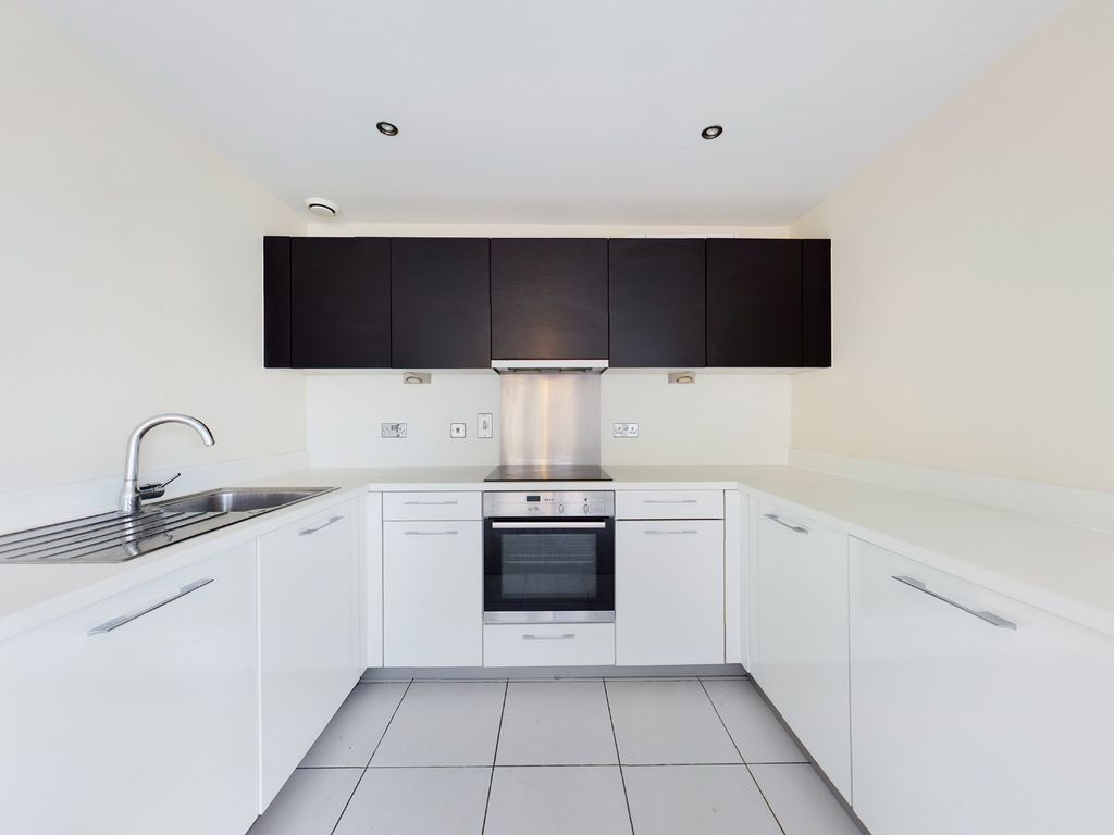 Property photo 2 of 10 828113