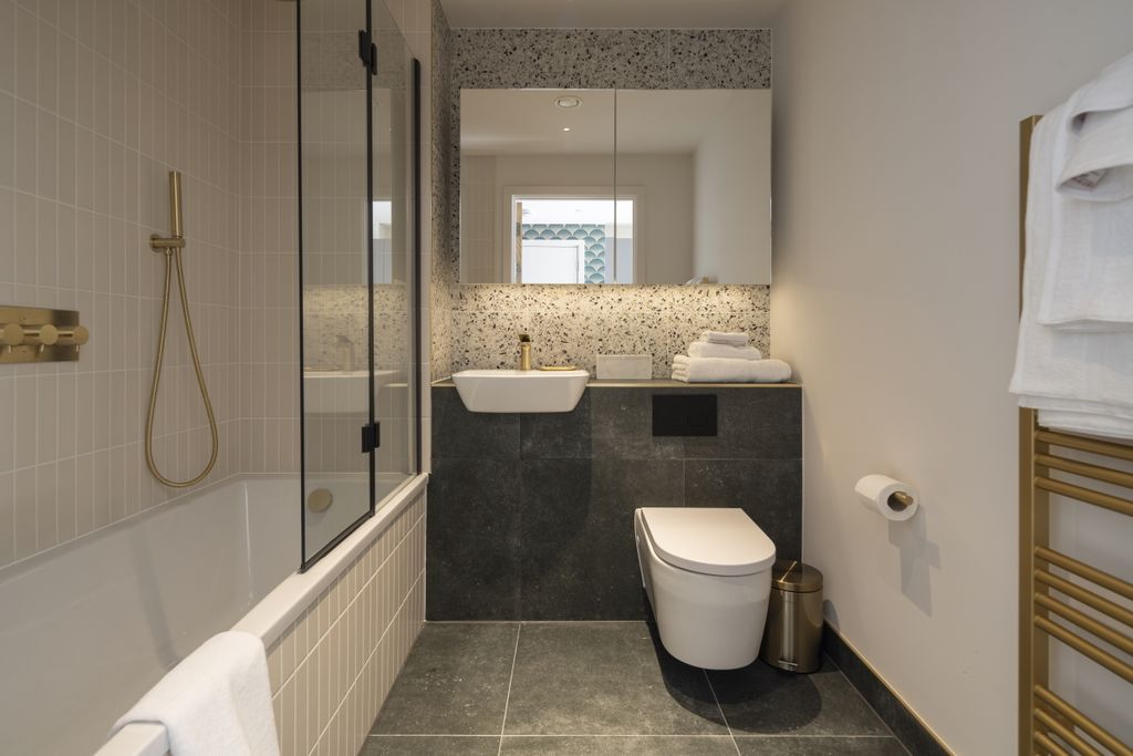 Property photo 3 of 19 MC4194-9681-Hr